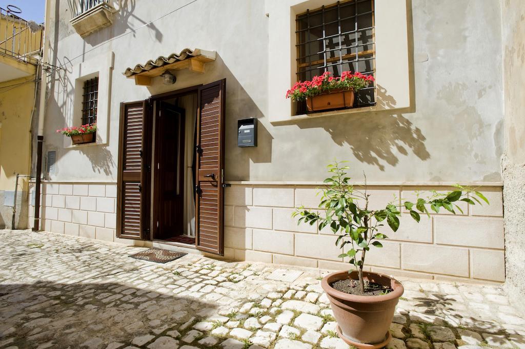 Il Dammuso Nel Vicolo Appartement Scicli Kamer foto